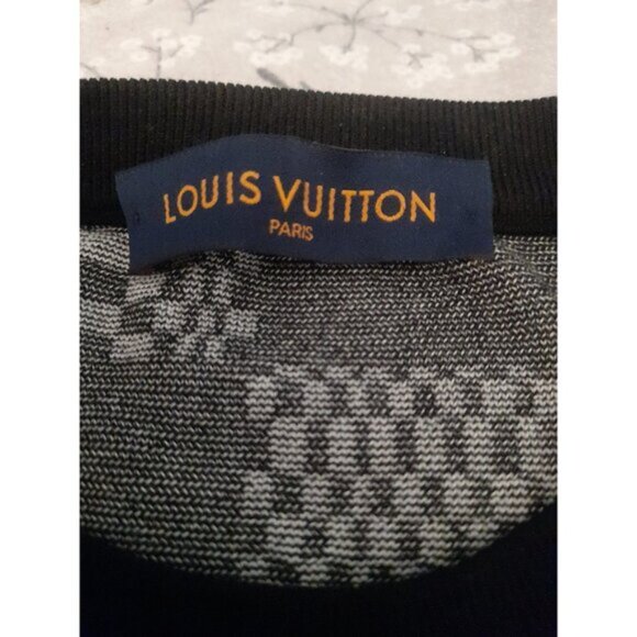 Louis Vuitton Black & White Distorted Damier Sweater - Picture 4 of 12